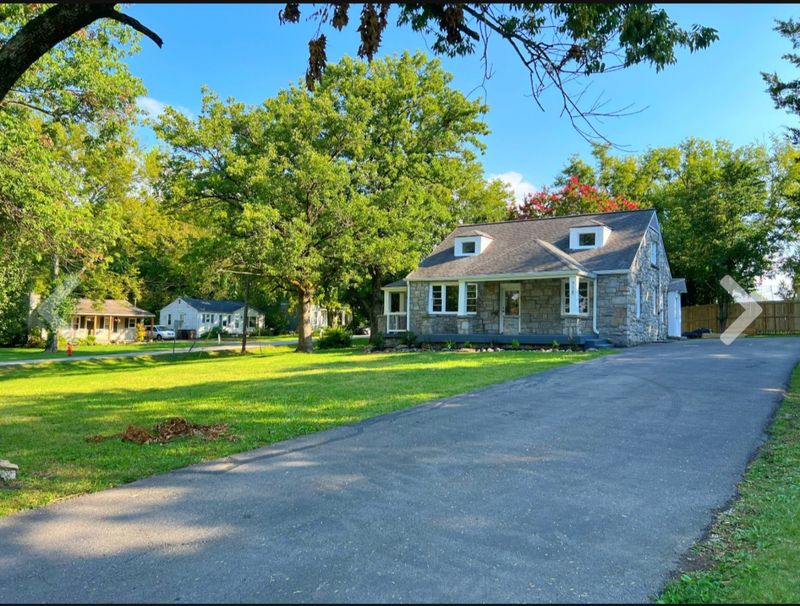 718 Maplewood Ln, Nashville, TN 37216