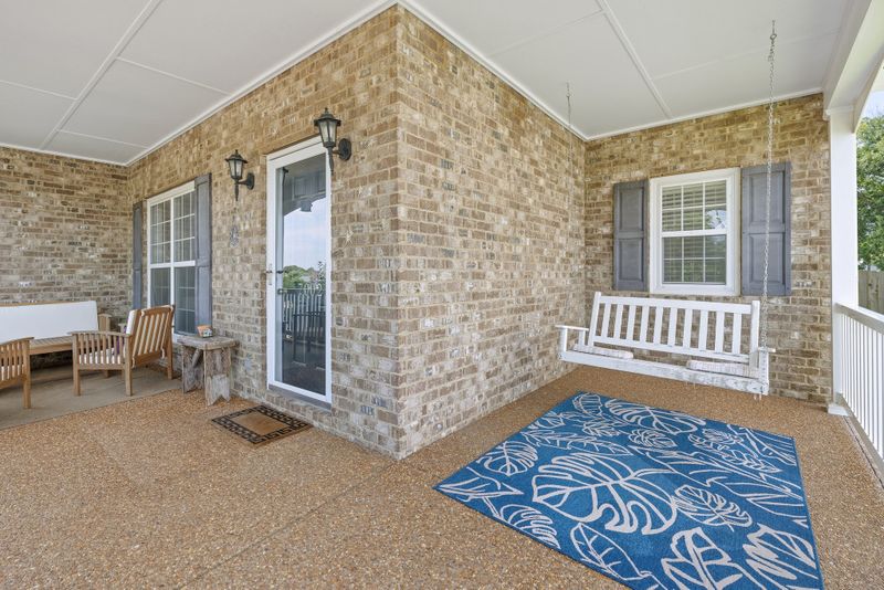 7002 Masonboro Dr, Spring Hill, TN 37174