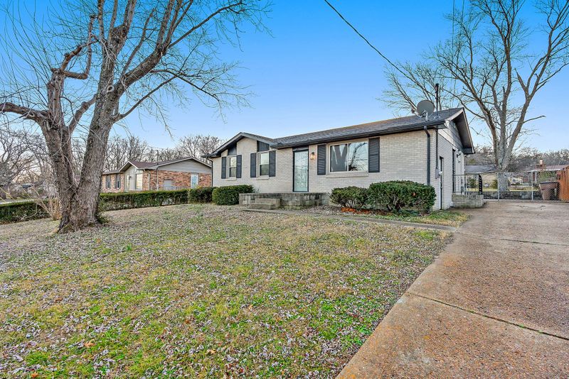 4141 Boyd Dr, Nashville, TN 37218