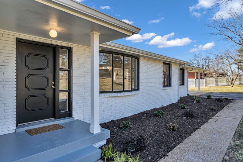 1205 Dalemere Dr, Nashville, TN 37207
