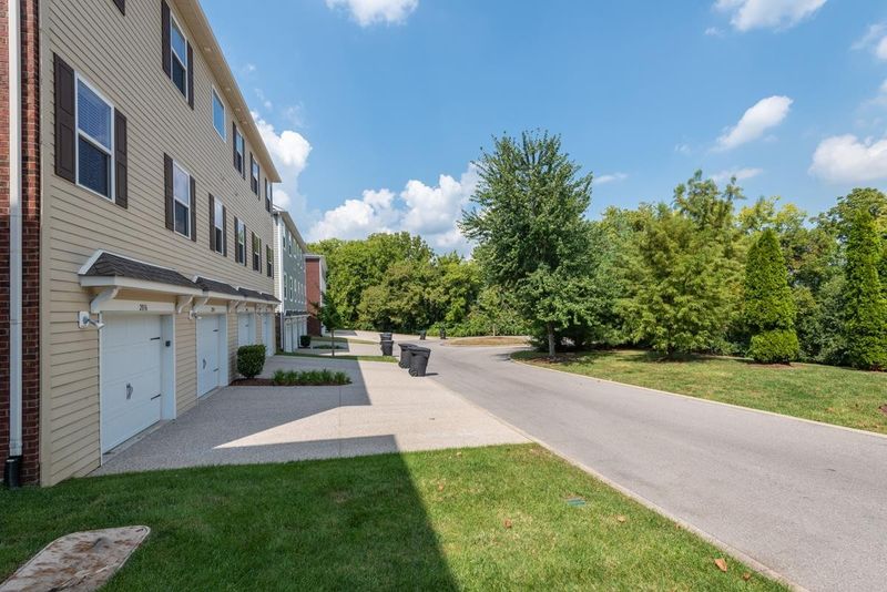 2036 Turning Wheel Ln, Franklin, TN 37067