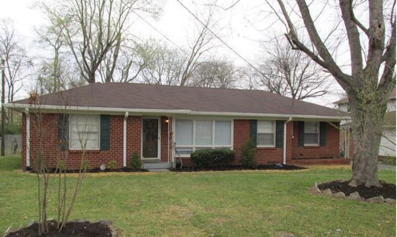 1024 Meadowview Dr, Gallatin, TN 37066