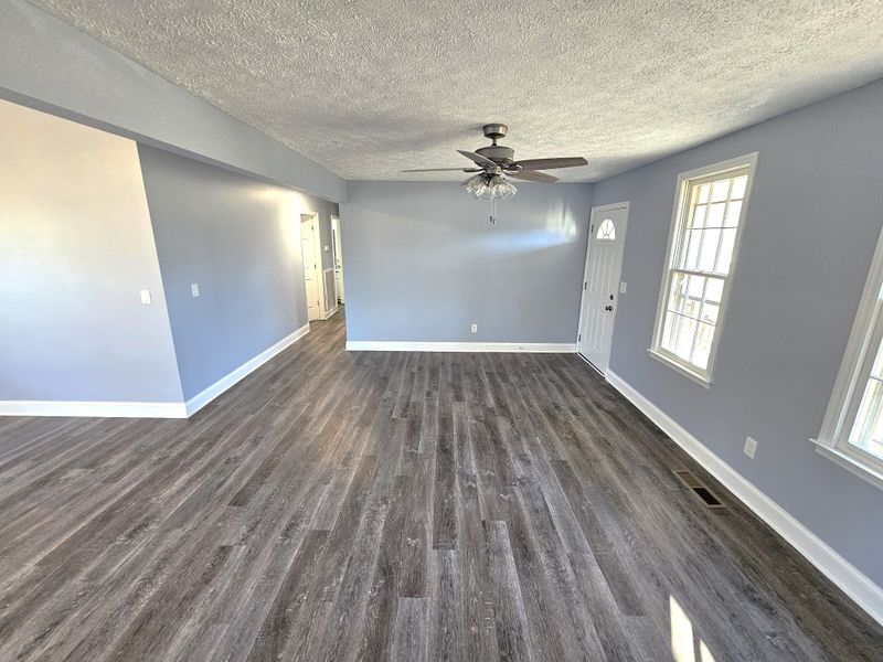 230 Akin St, La Vergne, TN 37086