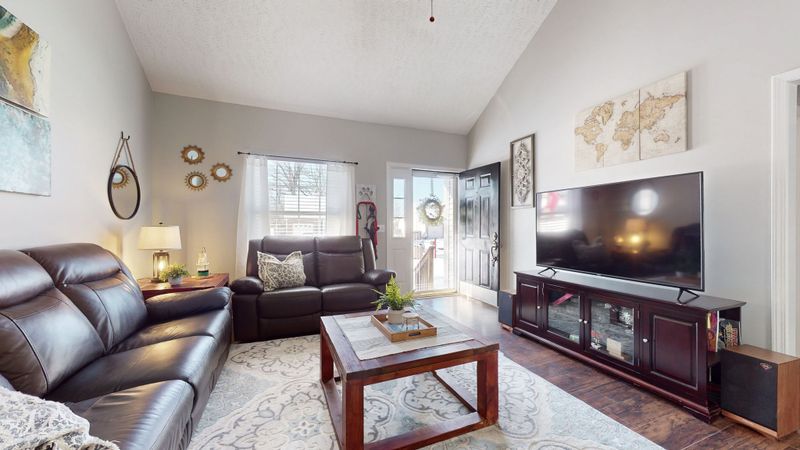2916 Steamboat Dr, Nashville, TN 37214