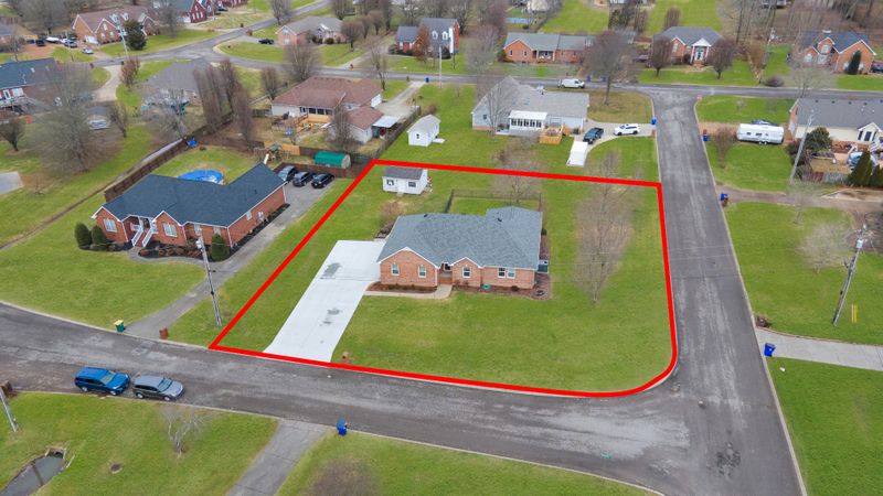 100 Winchester Ct, White House, TN 37188