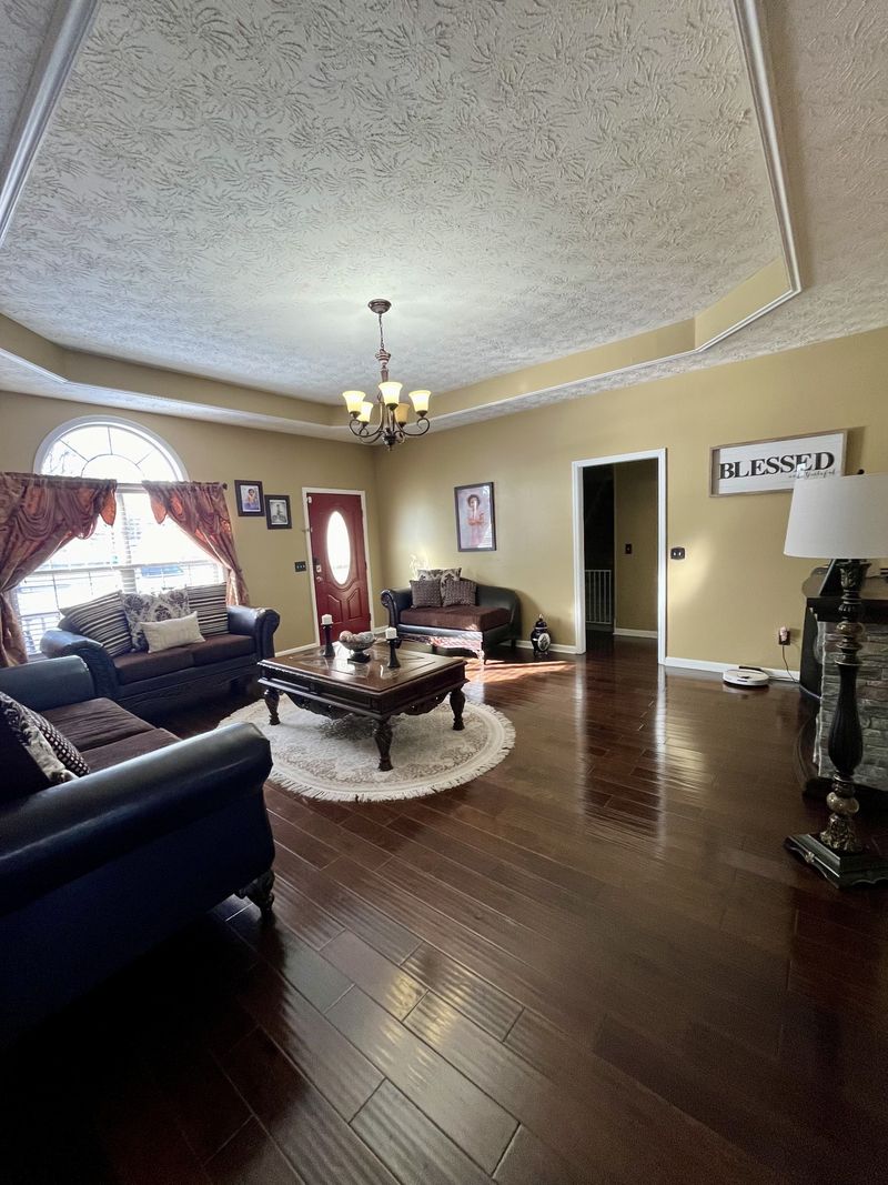 406 Hunterwood Dr, White House, TN 37188