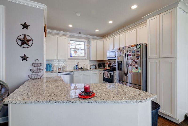 109 Montelena Dr, White House, TN 37188