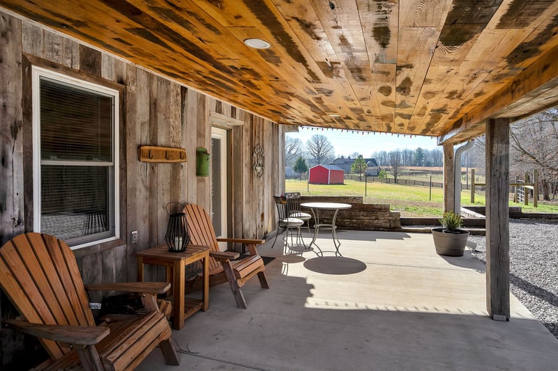 5960 Old Natchez Trce, Santa Fe, TN 38482