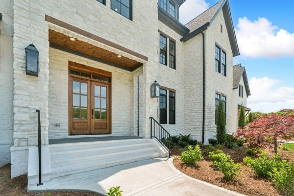 1912 Silver Fox Rd, Thompsons Station, TN 37179