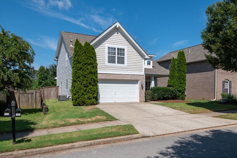 1004 Riverspring Dr, Nashville, TN 37221