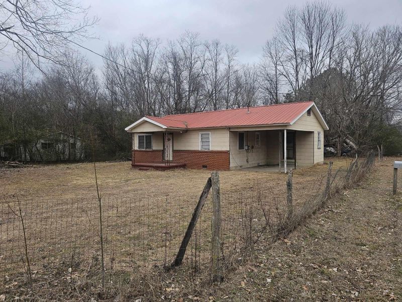 301 High Rd, Stevenson, AL 35772