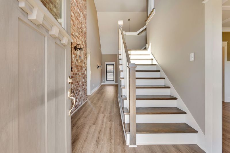 4011 Edmond Dr, Murfreesboro, TN 37127