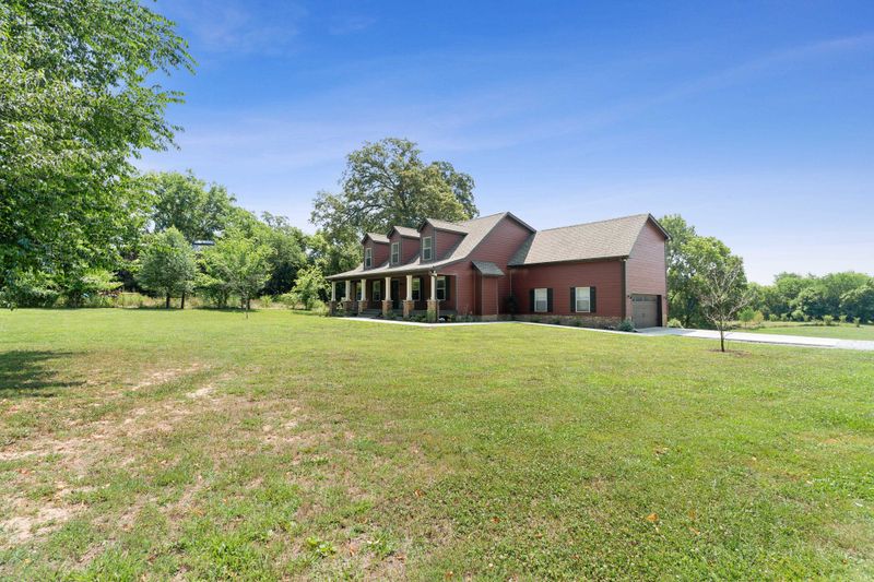5797 Buzzard Creek Rd, Cedar Hill, TN 37032