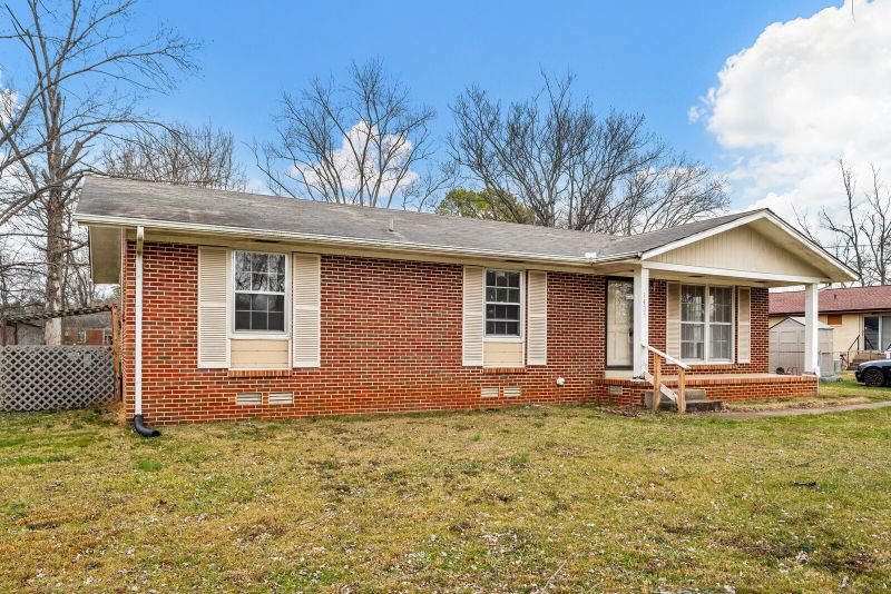 1423 Eagle St, Murfreesboro, TN 37130