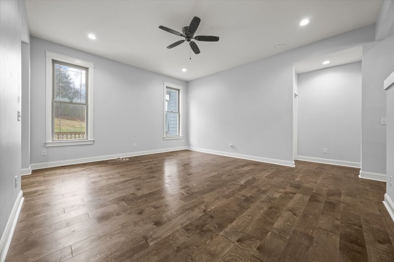 225 Grant Rd, Gordonsville, TN 38563