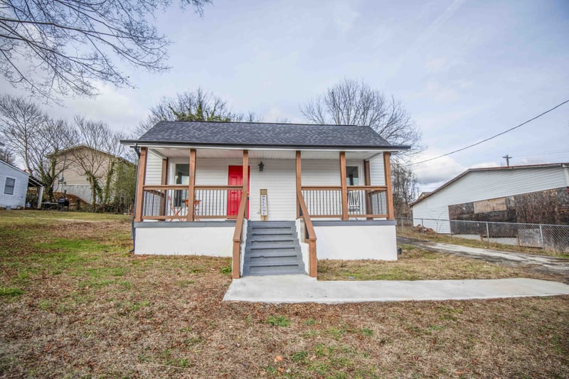 202 Union St, Loudon, TN 37774