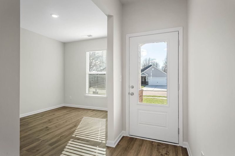 100 Harvest Cir, Dickson, TN 37055