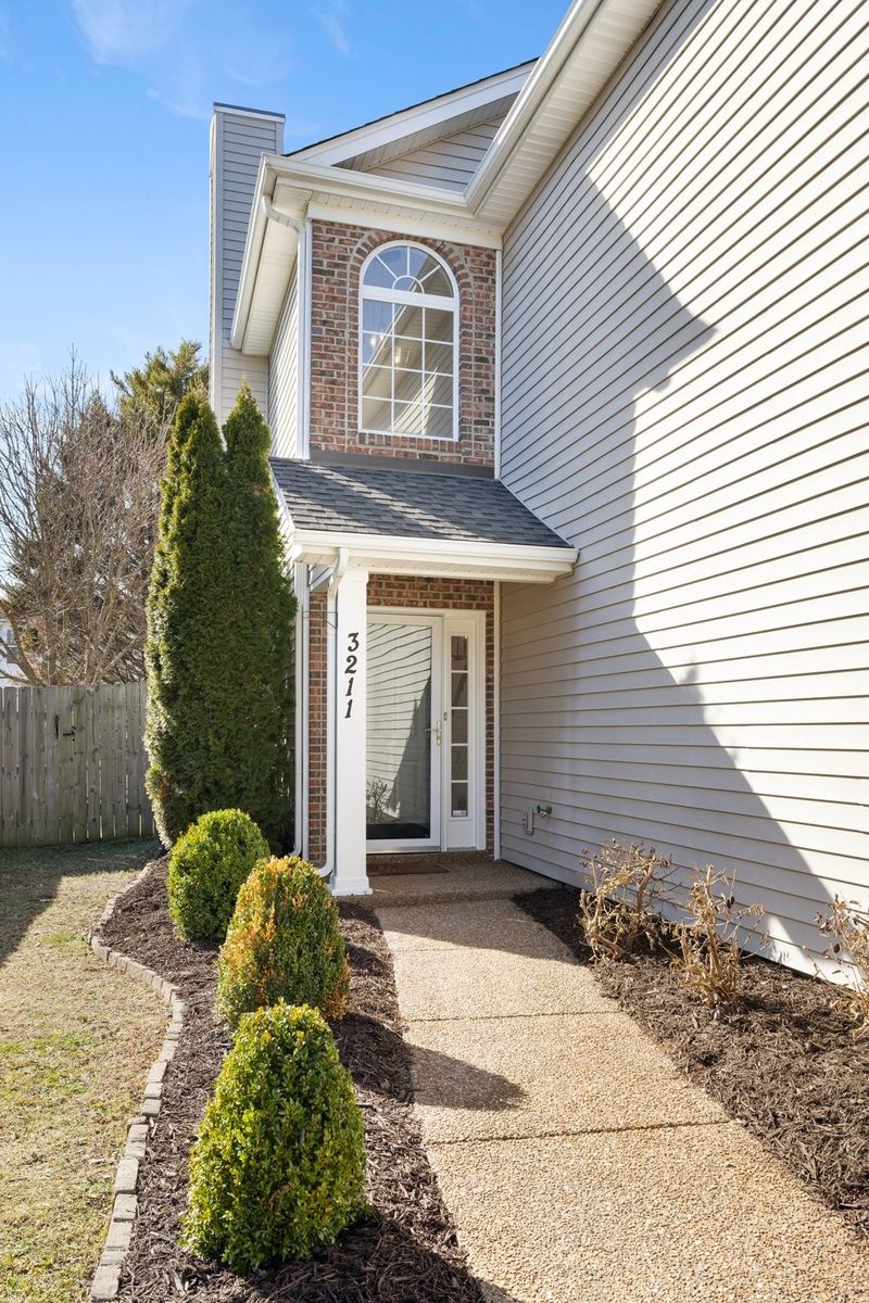 3211 Gardendale Dr, Franklin, TN 37064