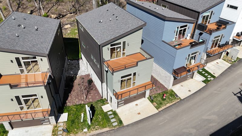 3062 Edwin Cir, Nashville, TN 37207