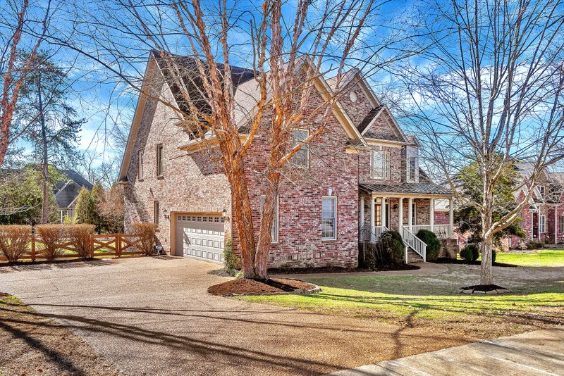 7159 Chessington Dr, Fairview, TN 37062