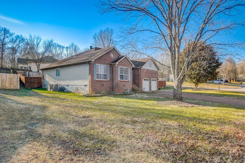 910 Celeste Ct, Mount Juliet, TN 37122