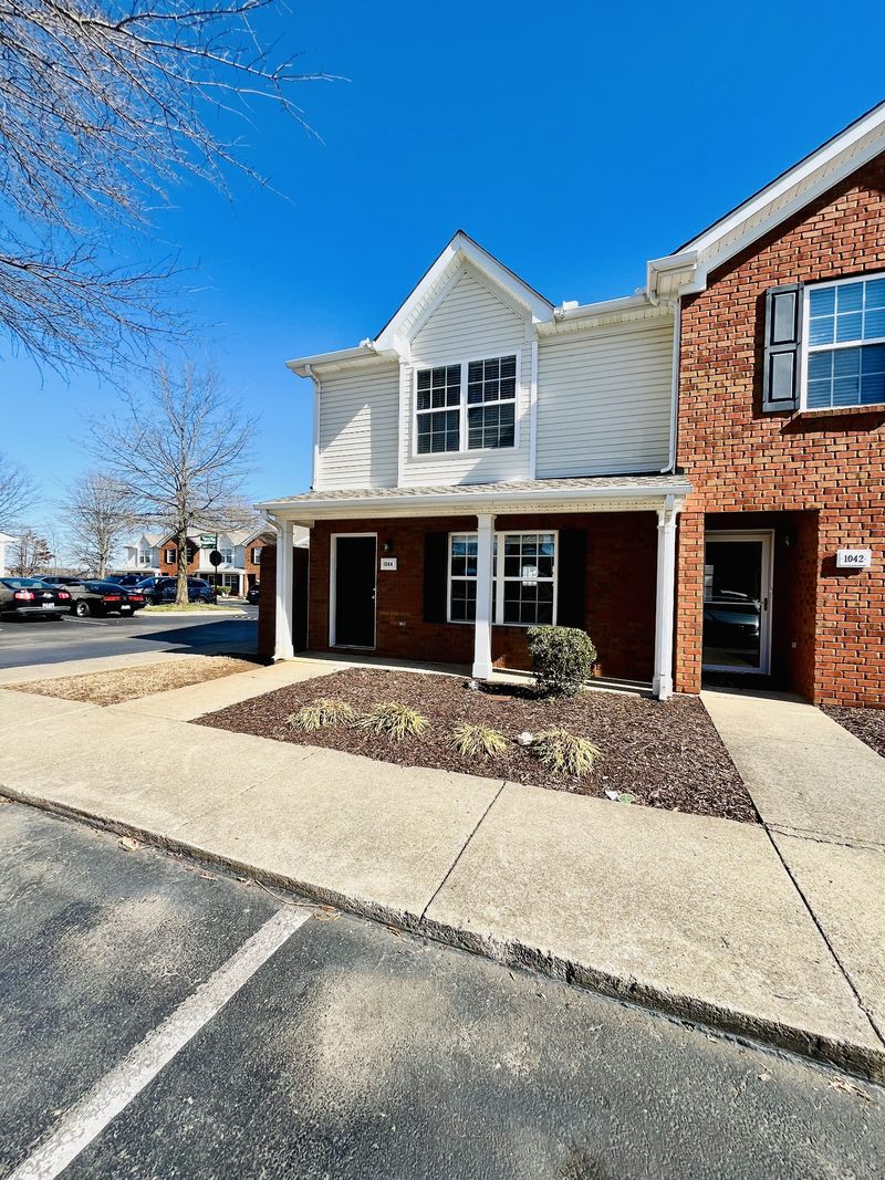 1044 Sitting Bull Xing, Murfreesboro, TN 37128