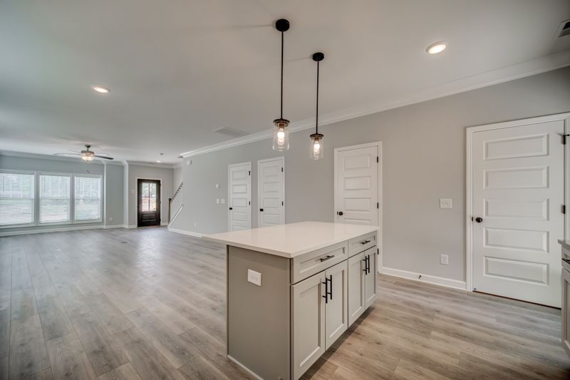 249 Holywell Dr, Gallatin, TN 37066