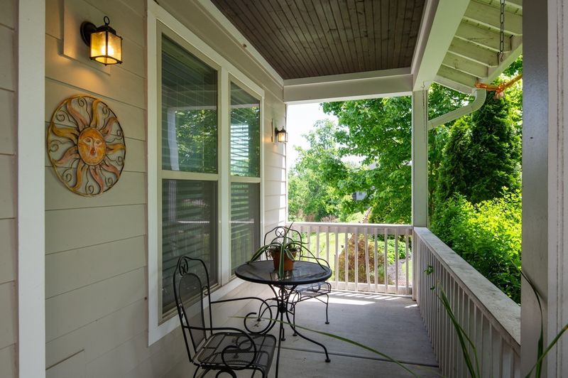 2717 Greenside Pl, Nashville, TN 37206