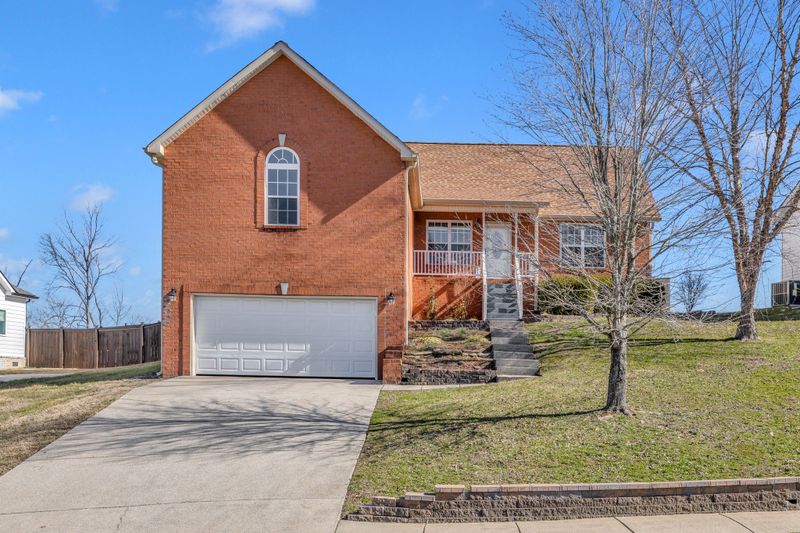 1018 Secretariat Dr, Mount Juliet, TN 37122