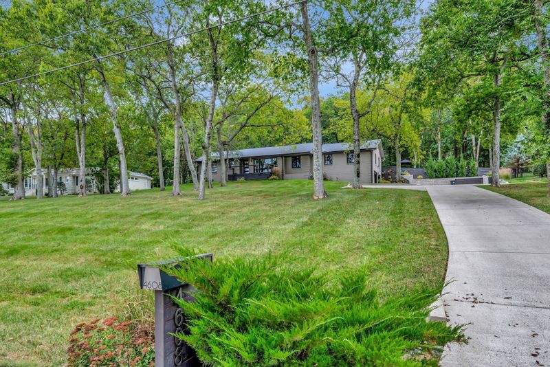 4608 General Lowrey Dr, Nashville, TN 37215