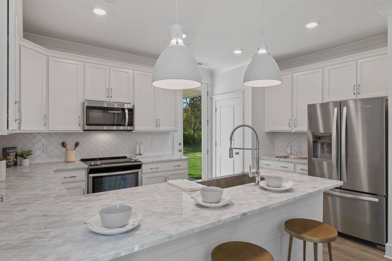 700 Conifer Dr, Spring Hill, TN 37174