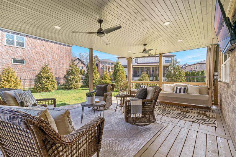 7020 Natchez Pointe Blvd, Nashville, TN 37221