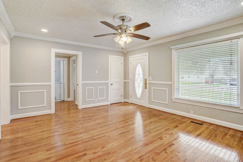 1964 Gatlin Dr, Nashville, TN 37210