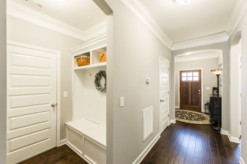 33 Nokes Dr, Hendersonville, TN 37075