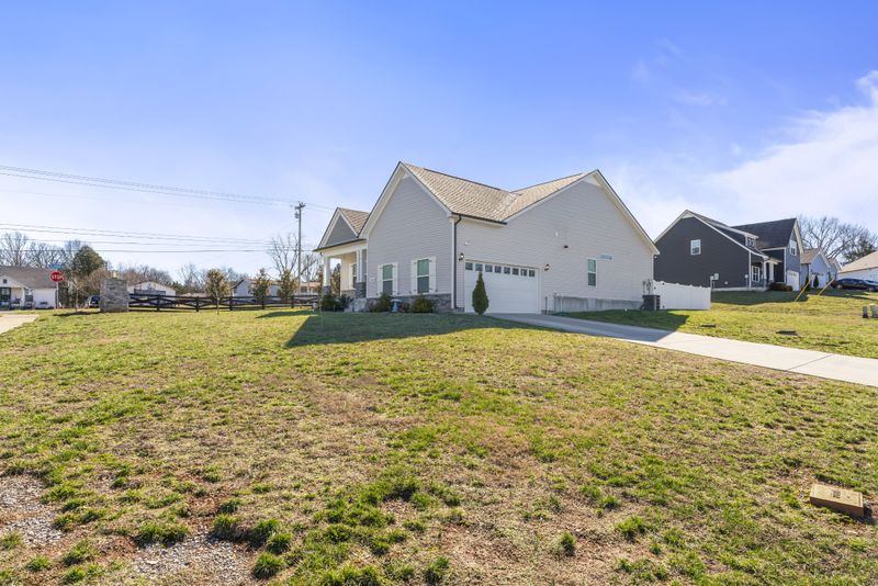 1502 Grassypointe Ct, Murfreesboro, TN 37129