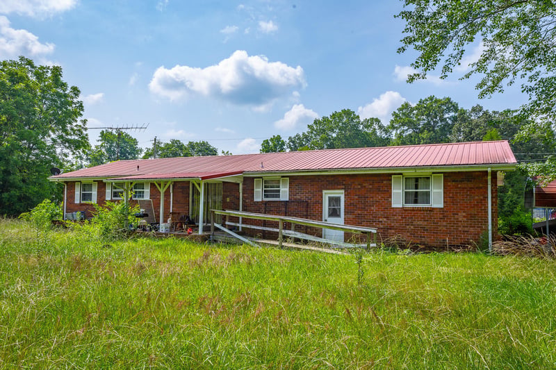 14 Graham Cir, Rock Spring, GA 30739
