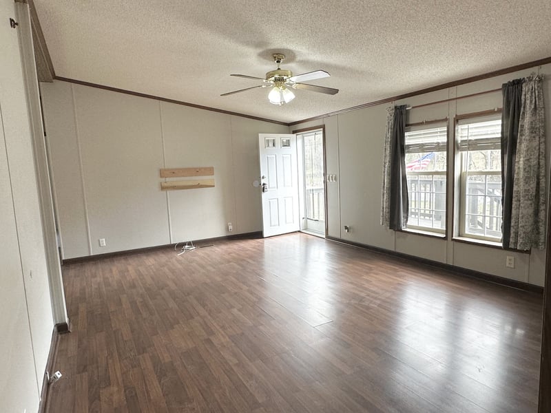 36 Pigeon Roost Rd, Brush Creek, TN 38547