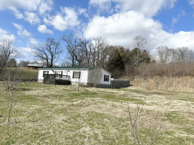36 Pigeon Roost Rd, Brush Creek, TN 38547