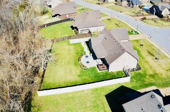 216 Sparrow Gap Dr, La Vergne, TN 37086