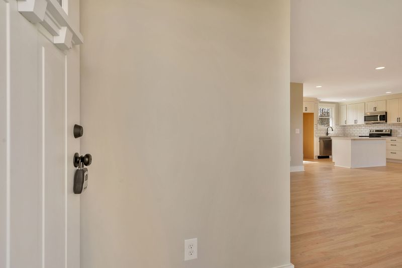 3835 Crouch Dr, Nashville, TN 37207