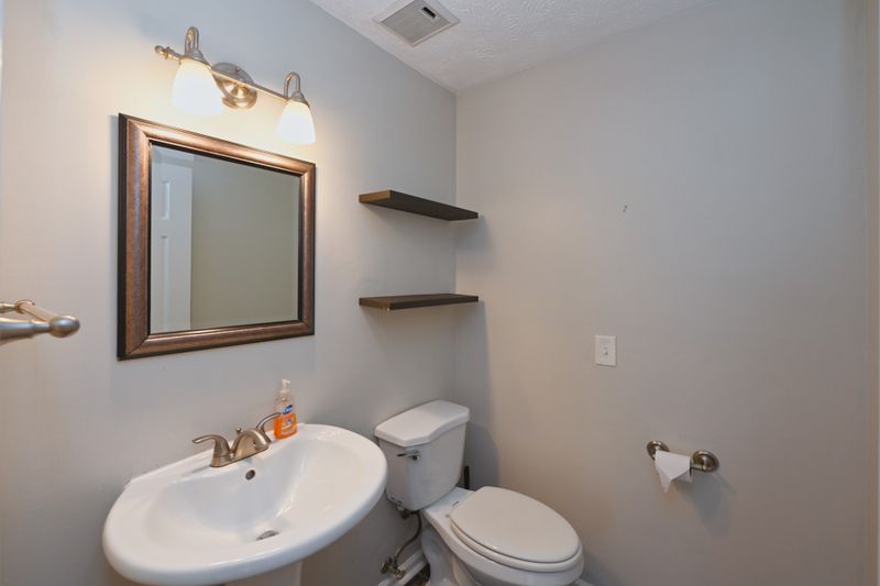 605 River Ridge Ct, Nashville, TN 37221