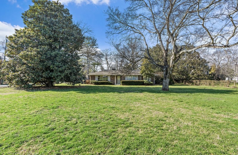 911 Westview Ave, Nashville, TN 37205