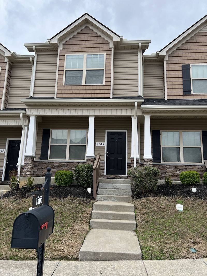 1565 Sprucedale Dr, Antioch, TN 37013
