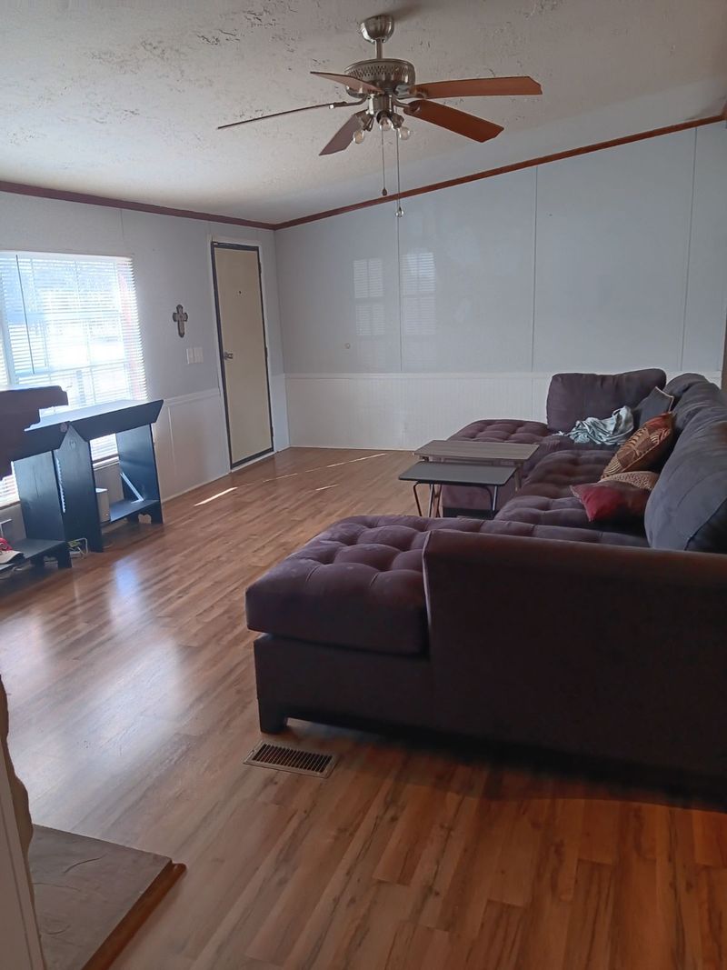 657 Beasleys Bend Rd, Lebanon, TN 37087