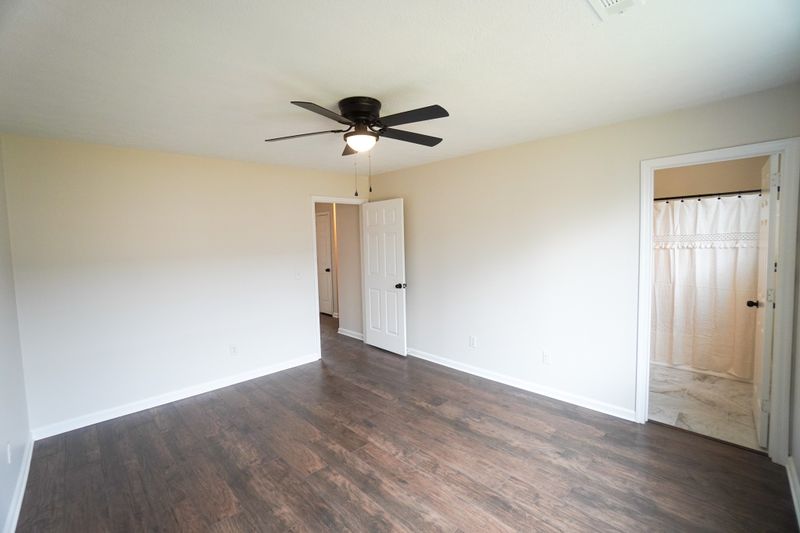 113 Edgehill Ln, Hendersonville, TN 37075