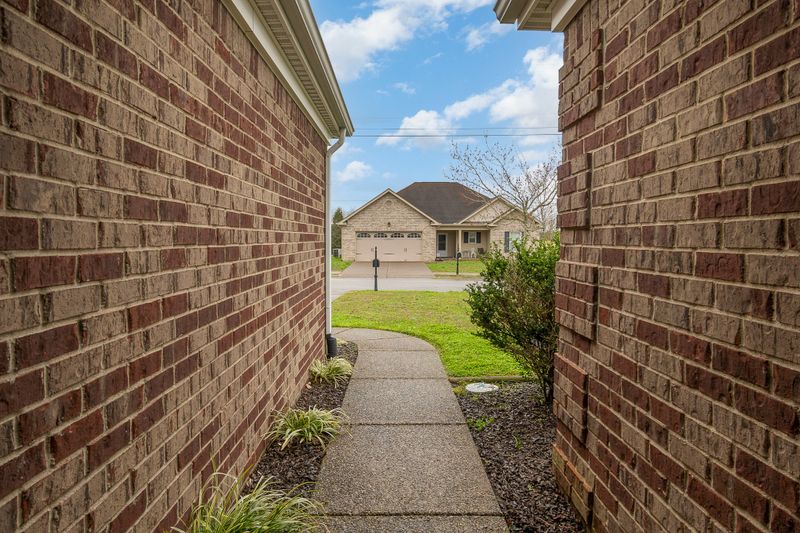 1136 Savannah Ave, Gallatin, TN 37066