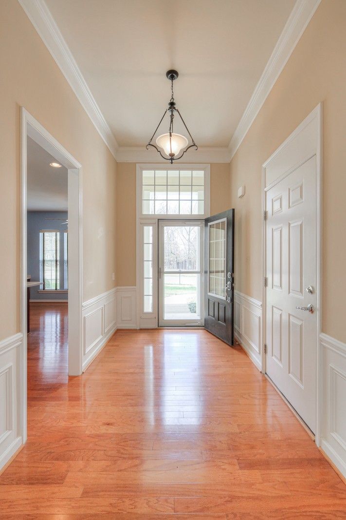 100 Navy Cir, Mount Juliet, TN 37122