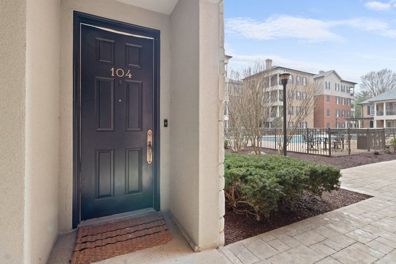 309 Seven Springs Way #104, Brentwood, TN 37027