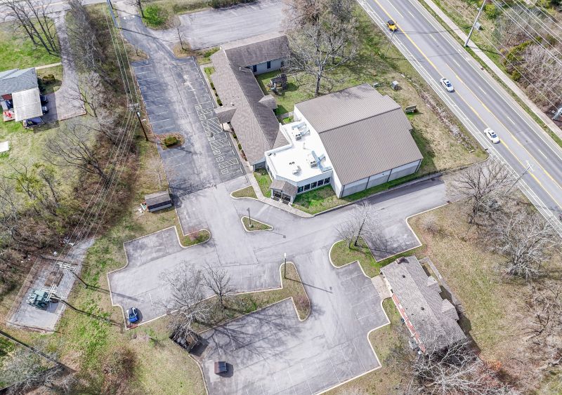 6727 Charlotte Pike, Nashville, TN 37209