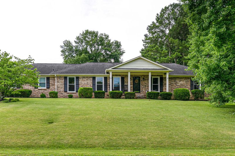 513 Hemingway Dr, Columbia, TN 38401